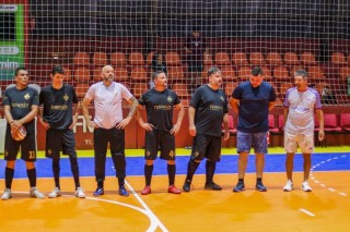 
<a style='margin-left: 5px;' class='btn btn-xs btn-social btn-facebook' href='https://www.facebook.com/sharer/sharer.php?u=https://ko-boladovale.web.getmuller.com.br/imgs/800-800-90/conteudo/fotos/2054/img5151.jpg' rel='popup' data-width='500' data-height='400'><i class='fa fa-facebook'></i>Compartilhar <span class='hidden-xs'>no Facebook</span>
</a> 
<a class='btn btn-default btn-xs' target='_blank' href='imgs/800-800-90/conteudo/fotos/2054/img5151.jpg'>
<span class='glyphicon glyphicon-cloud-download'></span> Salvar
</a> 
<span></span>