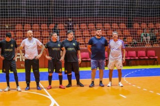 
<a style='margin-left: 5px;' class='btn btn-xs btn-social btn-facebook' href='https://www.facebook.com/sharer/sharer.php?u=https://ko-boladovale.web.getmuller.com.br/imgs/800-800-90/conteudo/fotos/2054/img5152.jpg' rel='popup' data-width='500' data-height='400'><i class='fa fa-facebook'></i>Compartilhar <span class='hidden-xs'>no Facebook</span>
</a> 
<a class='btn btn-default btn-xs' target='_blank' href='imgs/800-800-90/conteudo/fotos/2054/img5152.jpg'>
<span class='glyphicon glyphicon-cloud-download'></span> Salvar
</a> 
<span></span>