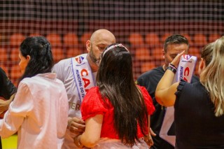 
<a style='margin-left: 5px;' class='btn btn-xs btn-social btn-facebook' href='https://www.facebook.com/sharer/sharer.php?u=https://ko-boladovale.web.getmuller.com.br/imgs/800-800-90/conteudo/fotos/2054/img5169.jpg' rel='popup' data-width='500' data-height='400'><i class='fa fa-facebook'></i>Compartilhar <span class='hidden-xs'>no Facebook</span>
</a> 
<a class='btn btn-default btn-xs' target='_blank' href='imgs/800-800-90/conteudo/fotos/2054/img5169.jpg'>
<span class='glyphicon glyphicon-cloud-download'></span> Salvar
</a> 
<span></span>