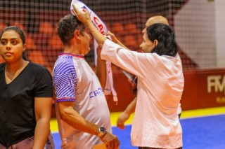 
<a style='margin-left: 5px;' class='btn btn-xs btn-social btn-facebook' href='https://www.facebook.com/sharer/sharer.php?u=https://ko-boladovale.web.getmuller.com.br/imgs/800-800-90/conteudo/fotos/2054/img5178.jpg' rel='popup' data-width='500' data-height='400'><i class='fa fa-facebook'></i>Compartilhar <span class='hidden-xs'>no Facebook</span>
</a> 
<a class='btn btn-default btn-xs' target='_blank' href='imgs/800-800-90/conteudo/fotos/2054/img5178.jpg'>
<span class='glyphicon glyphicon-cloud-download'></span> Salvar
</a> 
<span></span>