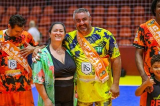 
<a style='margin-left: 5px;' class='btn btn-xs btn-social btn-facebook' href='https://www.facebook.com/sharer/sharer.php?u=https://ko-boladovale.web.getmuller.com.br/imgs/800-800-90/conteudo/fotos/2054/img5194.jpg' rel='popup' data-width='500' data-height='400'><i class='fa fa-facebook'></i>Compartilhar <span class='hidden-xs'>no Facebook</span>
</a> 
<a class='btn btn-default btn-xs' target='_blank' href='imgs/800-800-90/conteudo/fotos/2054/img5194.jpg'>
<span class='glyphicon glyphicon-cloud-download'></span> Salvar
</a> 
<span></span>