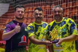 
<a style='margin-left: 5px;' class='btn btn-xs btn-social btn-facebook' href='https://www.facebook.com/sharer/sharer.php?u=https://ko-boladovale.web.getmuller.com.br/imgs/800-800-90/conteudo/fotos/2054/img5210.jpg' rel='popup' data-width='500' data-height='400'><i class='fa fa-facebook'></i>Compartilhar <span class='hidden-xs'>no Facebook</span>
</a> 
<a class='btn btn-default btn-xs' target='_blank' href='imgs/800-800-90/conteudo/fotos/2054/img5210.jpg'>
<span class='glyphicon glyphicon-cloud-download'></span> Salvar
</a> 
<span></span>