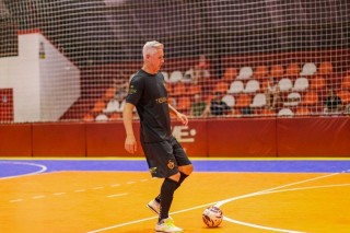 
<a style='margin-left: 5px;' class='btn btn-xs btn-social btn-facebook' href='https://www.facebook.com/sharer/sharer.php?u=https://ko-boladovale.web.getmuller.com.br/imgs/800-800-90/conteudo/fotos/2054/img5230.jpg' rel='popup' data-width='500' data-height='400'><i class='fa fa-facebook'></i>Compartilhar <span class='hidden-xs'>no Facebook</span>
</a> 
<a class='btn btn-default btn-xs' target='_blank' href='imgs/800-800-90/conteudo/fotos/2054/img5230.jpg'>
<span class='glyphicon glyphicon-cloud-download'></span> Salvar
</a> 
<span></span>