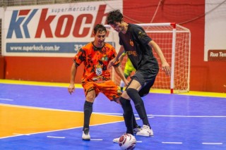 
<a style='margin-left: 5px;' class='btn btn-xs btn-social btn-facebook' href='https://www.facebook.com/sharer/sharer.php?u=https://ko-boladovale.web.getmuller.com.br/imgs/800-800-90/conteudo/fotos/2054/img5246.jpg' rel='popup' data-width='500' data-height='400'><i class='fa fa-facebook'></i>Compartilhar <span class='hidden-xs'>no Facebook</span>
</a> 
<a class='btn btn-default btn-xs' target='_blank' href='imgs/800-800-90/conteudo/fotos/2054/img5246.jpg'>
<span class='glyphicon glyphicon-cloud-download'></span> Salvar
</a> 
<span></span>