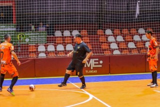 
<a style='margin-left: 5px;' class='btn btn-xs btn-social btn-facebook' href='https://www.facebook.com/sharer/sharer.php?u=https://ko-boladovale.web.getmuller.com.br/imgs/800-800-90/conteudo/fotos/2054/img5259.jpg' rel='popup' data-width='500' data-height='400'><i class='fa fa-facebook'></i>Compartilhar <span class='hidden-xs'>no Facebook</span>
</a> 
<a class='btn btn-default btn-xs' target='_blank' href='imgs/800-800-90/conteudo/fotos/2054/img5259.jpg'>
<span class='glyphicon glyphicon-cloud-download'></span> Salvar
</a> 
<span></span>