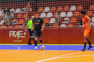 
<a style='margin-left: 5px;' class='btn btn-xs btn-social btn-facebook' href='https://www.facebook.com/sharer/sharer.php?u=https://ko-boladovale.web.getmuller.com.br/imgs/800-800-90/conteudo/fotos/2054/img5264.jpg' rel='popup' data-width='500' data-height='400'><i class='fa fa-facebook'></i>Compartilhar <span class='hidden-xs'>no Facebook</span>
</a> 
<a class='btn btn-default btn-xs' target='_blank' href='imgs/800-800-90/conteudo/fotos/2054/img5264.jpg'>
<span class='glyphicon glyphicon-cloud-download'></span> Salvar
</a> 
<span></span>