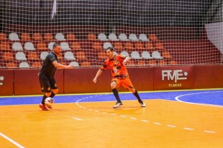 
<a style='margin-left: 5px;' class='btn btn-xs btn-social btn-facebook' href='https://www.facebook.com/sharer/sharer.php?u=https://ko-boladovale.web.getmuller.com.br/imgs/800-800-90/conteudo/fotos/2054/img5278.jpg' rel='popup' data-width='500' data-height='400'><i class='fa fa-facebook'></i>Compartilhar <span class='hidden-xs'>no Facebook</span>
</a> 
<a class='btn btn-default btn-xs' target='_blank' href='imgs/800-800-90/conteudo/fotos/2054/img5278.jpg'>
<span class='glyphicon glyphicon-cloud-download'></span> Salvar
</a> 
<span></span>