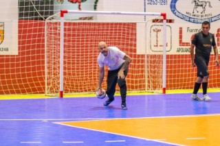 
<a style='margin-left: 5px;' class='btn btn-xs btn-social btn-facebook' href='https://www.facebook.com/sharer/sharer.php?u=https://ko-boladovale.web.getmuller.com.br/imgs/800-800-90/conteudo/fotos/2054/img5305.jpg' rel='popup' data-width='500' data-height='400'><i class='fa fa-facebook'></i>Compartilhar <span class='hidden-xs'>no Facebook</span>
</a> 
<a class='btn btn-default btn-xs' target='_blank' href='imgs/800-800-90/conteudo/fotos/2054/img5305.jpg'>
<span class='glyphicon glyphicon-cloud-download'></span> Salvar
</a> 
<span></span>