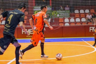 
<a style='margin-left: 5px;' class='btn btn-xs btn-social btn-facebook' href='https://www.facebook.com/sharer/sharer.php?u=https://ko-boladovale.web.getmuller.com.br/imgs/800-800-90/conteudo/fotos/2054/img5334.jpg' rel='popup' data-width='500' data-height='400'><i class='fa fa-facebook'></i>Compartilhar <span class='hidden-xs'>no Facebook</span>
</a> 
<a class='btn btn-default btn-xs' target='_blank' href='imgs/800-800-90/conteudo/fotos/2054/img5334.jpg'>
<span class='glyphicon glyphicon-cloud-download'></span> Salvar
</a> 
<span></span>