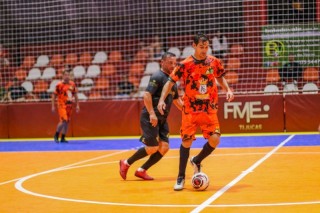 
<a style='margin-left: 5px;' class='btn btn-xs btn-social btn-facebook' href='https://www.facebook.com/sharer/sharer.php?u=https://ko-boladovale.web.getmuller.com.br/imgs/800-800-90/conteudo/fotos/2054/img5358.jpg' rel='popup' data-width='500' data-height='400'><i class='fa fa-facebook'></i>Compartilhar <span class='hidden-xs'>no Facebook</span>
</a> 
<a class='btn btn-default btn-xs' target='_blank' href='imgs/800-800-90/conteudo/fotos/2054/img5358.jpg'>
<span class='glyphicon glyphicon-cloud-download'></span> Salvar
</a> 
<span></span>