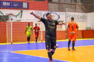 
<a style='margin-left: 5px;' class='btn btn-xs btn-social btn-facebook' href='https://www.facebook.com/sharer/sharer.php?u=https://ko-boladovale.web.getmuller.com.br/imgs/800-800-90/conteudo/fotos/2054/img5412.jpg' rel='popup' data-width='500' data-height='400'><i class='fa fa-facebook'></i>Compartilhar <span class='hidden-xs'>no Facebook</span>
</a> 
<a class='btn btn-default btn-xs' target='_blank' href='imgs/800-800-90/conteudo/fotos/2054/img5412.jpg'>
<span class='glyphicon glyphicon-cloud-download'></span> Salvar
</a> 
<span></span>