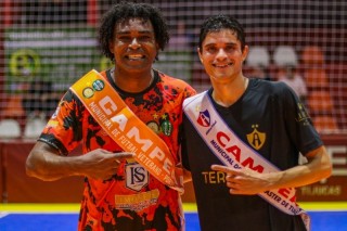 
<a style='margin-left: 5px;' class='btn btn-xs btn-social btn-facebook' href='https://www.facebook.com/sharer/sharer.php?u=https://ko-boladovale.web.getmuller.com.br/imgs/800-800-90/conteudo/fotos/2054/img5432.jpg' rel='popup' data-width='500' data-height='400'><i class='fa fa-facebook'></i>Compartilhar <span class='hidden-xs'>no Facebook</span>
</a> 
<a class='btn btn-default btn-xs' target='_blank' href='imgs/800-800-90/conteudo/fotos/2054/img5432.jpg'>
<span class='glyphicon glyphicon-cloud-download'></span> Salvar
</a> 
<span></span>