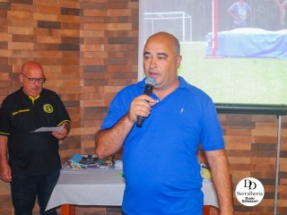 
<a style='margin-left: 5px;' class='btn btn-xs btn-social btn-facebook' href='https://www.facebook.com/sharer/sharer.php?u=https://ko-boladovale.web.getmuller.com.br/imgs/800-800-90/conteudo/fotos/2055/img4313.jpg' rel='popup' data-width='500' data-height='400'><i class='fa fa-facebook'></i>Compartilhar <span class='hidden-xs'>no Facebook</span>
</a> 
<a class='btn btn-default btn-xs' target='_blank' href='imgs/800-800-90/conteudo/fotos/2055/img4313.jpg'>
<span class='glyphicon glyphicon-cloud-download'></span> Salvar
</a> 
<span></span>