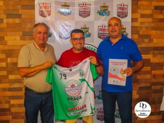 
<a style='margin-left: 5px;' class='btn btn-xs btn-social btn-facebook' href='https://www.facebook.com/sharer/sharer.php?u=https://ko-boladovale.web.getmuller.com.br/imgs/800-800-90/conteudo/fotos/2055/img4327.jpg' rel='popup' data-width='500' data-height='400'><i class='fa fa-facebook'></i>Compartilhar <span class='hidden-xs'>no Facebook</span>
</a> 
<a class='btn btn-default btn-xs' target='_blank' href='imgs/800-800-90/conteudo/fotos/2055/img4327.jpg'>
<span class='glyphicon glyphicon-cloud-download'></span> Salvar
</a> 
<span></span>