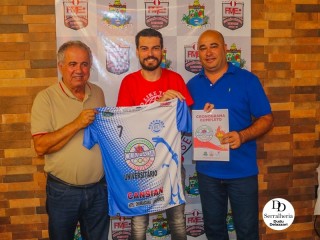 
<a style='margin-left: 5px;' class='btn btn-xs btn-social btn-facebook' href='https://www.facebook.com/sharer/sharer.php?u=https://ko-boladovale.web.getmuller.com.br/imgs/800-800-90/conteudo/fotos/2055/img4336.jpg' rel='popup' data-width='500' data-height='400'><i class='fa fa-facebook'></i>Compartilhar <span class='hidden-xs'>no Facebook</span>
</a> 
<a class='btn btn-default btn-xs' target='_blank' href='imgs/800-800-90/conteudo/fotos/2055/img4336.jpg'>
<span class='glyphicon glyphicon-cloud-download'></span> Salvar
</a> 
<span></span>