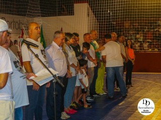 
<a style='margin-left: 5px;' class='btn btn-xs btn-social btn-facebook' href='https://www.facebook.com/sharer/sharer.php?u=https://ko-boladovale.web.getmuller.com.br/imgs/800-800-90/conteudo/fotos/2056/img7286.jpg' rel='popup' data-width='500' data-height='400'><i class='fa fa-facebook'></i>Compartilhar <span class='hidden-xs'>no Facebook</span>
</a> 
<a class='btn btn-default btn-xs' target='_blank' href='imgs/800-800-90/conteudo/fotos/2056/img7286.jpg'>
<span class='glyphicon glyphicon-cloud-download'></span> Salvar
</a> 
<span></span>