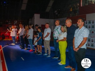 
<a style='margin-left: 5px;' class='btn btn-xs btn-social btn-facebook' href='https://www.facebook.com/sharer/sharer.php?u=https://ko-boladovale.web.getmuller.com.br/imgs/800-800-90/conteudo/fotos/2056/img7308.jpg' rel='popup' data-width='500' data-height='400'><i class='fa fa-facebook'></i>Compartilhar <span class='hidden-xs'>no Facebook</span>
</a> 
<a class='btn btn-default btn-xs' target='_blank' href='imgs/800-800-90/conteudo/fotos/2056/img7308.jpg'>
<span class='glyphicon glyphicon-cloud-download'></span> Salvar
</a> 
<span></span>