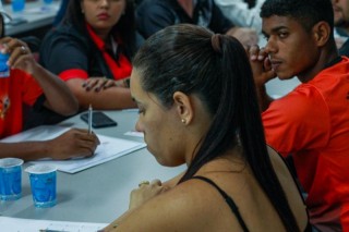 
<a style='margin-left: 5px;' class='btn btn-xs btn-social btn-facebook' href='https://www.facebook.com/sharer/sharer.php?u=https://ko-boladovale.web.getmuller.com.br/imgs/800-800-90/conteudo/fotos/2057/img7075.jpg' rel='popup' data-width='500' data-height='400'><i class='fa fa-facebook'></i>Compartilhar <span class='hidden-xs'>no Facebook</span>
</a> 
<a class='btn btn-default btn-xs' target='_blank' href='imgs/800-800-90/conteudo/fotos/2057/img7075.jpg'>
<span class='glyphicon glyphicon-cloud-download'></span> Salvar
</a> 
<span></span>