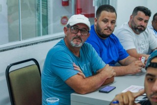 
<a style='margin-left: 5px;' class='btn btn-xs btn-social btn-facebook' href='https://www.facebook.com/sharer/sharer.php?u=https://ko-boladovale.web.getmuller.com.br/imgs/800-800-90/conteudo/fotos/2057/img7085.jpg' rel='popup' data-width='500' data-height='400'><i class='fa fa-facebook'></i>Compartilhar <span class='hidden-xs'>no Facebook</span>
</a> 
<a class='btn btn-default btn-xs' target='_blank' href='imgs/800-800-90/conteudo/fotos/2057/img7085.jpg'>
<span class='glyphicon glyphicon-cloud-download'></span> Salvar
</a> 
<span></span>