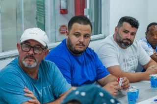 
<a style='margin-left: 5px;' class='btn btn-xs btn-social btn-facebook' href='https://www.facebook.com/sharer/sharer.php?u=https://ko-boladovale.web.getmuller.com.br/imgs/800-800-90/conteudo/fotos/2057/img7086.jpg' rel='popup' data-width='500' data-height='400'><i class='fa fa-facebook'></i>Compartilhar <span class='hidden-xs'>no Facebook</span>
</a> 
<a class='btn btn-default btn-xs' target='_blank' href='imgs/800-800-90/conteudo/fotos/2057/img7086.jpg'>
<span class='glyphicon glyphicon-cloud-download'></span> Salvar
</a> 
<span></span>