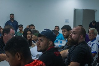 
<a style='margin-left: 5px;' class='btn btn-xs btn-social btn-facebook' href='https://www.facebook.com/sharer/sharer.php?u=https://ko-boladovale.web.getmuller.com.br/imgs/800-800-90/conteudo/fotos/2057/img7577.jpg' rel='popup' data-width='500' data-height='400'><i class='fa fa-facebook'></i>Compartilhar <span class='hidden-xs'>no Facebook</span>
</a> 
<a class='btn btn-default btn-xs' target='_blank' href='imgs/800-800-90/conteudo/fotos/2057/img7577.jpg'>
<span class='glyphicon glyphicon-cloud-download'></span> Salvar
</a> 
<span></span>