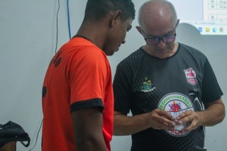 
<a style='margin-left: 5px;' class='btn btn-xs btn-social btn-facebook' href='https://www.facebook.com/sharer/sharer.php?u=https://ko-boladovale.web.getmuller.com.br/imgs/800-800-90/conteudo/fotos/2057/img7674.jpg' rel='popup' data-width='500' data-height='400'><i class='fa fa-facebook'></i>Compartilhar <span class='hidden-xs'>no Facebook</span>
</a> 
<a class='btn btn-default btn-xs' target='_blank' href='imgs/800-800-90/conteudo/fotos/2057/img7674.jpg'>
<span class='glyphicon glyphicon-cloud-download'></span> Salvar
</a> 
<span></span>