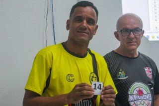 
<a style='margin-left: 5px;' class='btn btn-xs btn-social btn-facebook' href='https://www.facebook.com/sharer/sharer.php?u=https://ko-boladovale.web.getmuller.com.br/imgs/800-800-90/conteudo/fotos/2057/img7709.jpg' rel='popup' data-width='500' data-height='400'><i class='fa fa-facebook'></i>Compartilhar <span class='hidden-xs'>no Facebook</span>
</a> 
<a class='btn btn-default btn-xs' target='_blank' href='imgs/800-800-90/conteudo/fotos/2057/img7709.jpg'>
<span class='glyphicon glyphicon-cloud-download'></span> Salvar
</a> 
<span></span>