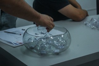 
<a style='margin-left: 5px;' class='btn btn-xs btn-social btn-facebook' href='https://www.facebook.com/sharer/sharer.php?u=https://ko-boladovale.web.getmuller.com.br/imgs/800-800-90/conteudo/fotos/2057/img7719.jpg' rel='popup' data-width='500' data-height='400'><i class='fa fa-facebook'></i>Compartilhar <span class='hidden-xs'>no Facebook</span>
</a> 
<a class='btn btn-default btn-xs' target='_blank' href='imgs/800-800-90/conteudo/fotos/2057/img7719.jpg'>
<span class='glyphicon glyphicon-cloud-download'></span> Salvar
</a> 
<span></span>