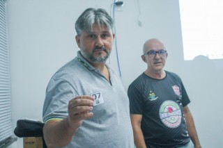 
<a style='margin-left: 5px;' class='btn btn-xs btn-social btn-facebook' href='https://www.facebook.com/sharer/sharer.php?u=https://ko-boladovale.web.getmuller.com.br/imgs/800-800-90/conteudo/fotos/2057/img7726.jpg' rel='popup' data-width='500' data-height='400'><i class='fa fa-facebook'></i>Compartilhar <span class='hidden-xs'>no Facebook</span>
</a> 
<a class='btn btn-default btn-xs' target='_blank' href='imgs/800-800-90/conteudo/fotos/2057/img7726.jpg'>
<span class='glyphicon glyphicon-cloud-download'></span> Salvar
</a> 
<span></span>