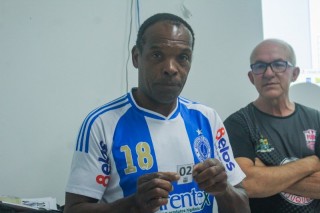 
<a style='margin-left: 5px;' class='btn btn-xs btn-social btn-facebook' href='https://www.facebook.com/sharer/sharer.php?u=https://ko-boladovale.web.getmuller.com.br/imgs/800-800-90/conteudo/fotos/2057/img7756.jpg' rel='popup' data-width='500' data-height='400'><i class='fa fa-facebook'></i>Compartilhar <span class='hidden-xs'>no Facebook</span>
</a> 
<a class='btn btn-default btn-xs' target='_blank' href='imgs/800-800-90/conteudo/fotos/2057/img7756.jpg'>
<span class='glyphicon glyphicon-cloud-download'></span> Salvar
</a> 
<span></span>