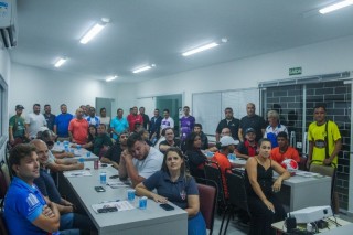 
<a style='margin-left: 5px;' class='btn btn-xs btn-social btn-facebook' href='https://www.facebook.com/sharer/sharer.php?u=https://ko-boladovale.web.getmuller.com.br/imgs/800-800-90/conteudo/fotos/2057/img7782.jpg' rel='popup' data-width='500' data-height='400'><i class='fa fa-facebook'></i>Compartilhar <span class='hidden-xs'>no Facebook</span>
</a> 
<a class='btn btn-default btn-xs' target='_blank' href='imgs/800-800-90/conteudo/fotos/2057/img7782.jpg'>
<span class='glyphicon glyphicon-cloud-download'></span> Salvar
</a> 
<span></span>