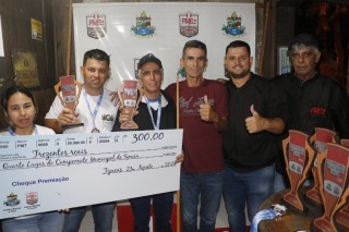 
<a style='margin-left: 5px;' class='btn btn-xs btn-social btn-facebook' href='https://www.facebook.com/sharer/sharer.php?u=https://ko-boladovale.web.getmuller.com.br/imgs/800-800-90/conteudo/fotos/2058/195a9286.jpg' rel='popup' data-width='500' data-height='400'><i class='fa fa-facebook'></i>Compartilhar <span class='hidden-xs'>no Facebook</span>
</a> 
<a class='btn btn-default btn-xs' target='_blank' href='imgs/800-800-90/conteudo/fotos/2058/195a9286.jpg'>
<span class='glyphicon glyphicon-cloud-download'></span> Salvar
</a> 
<span></span>