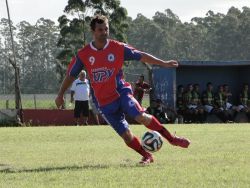 Atacante Beto Sartori