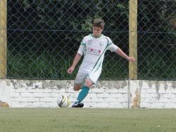 Miller meio campo do Poço Fundo