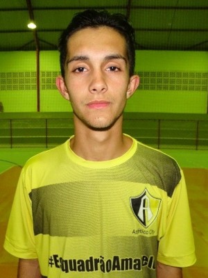 Vitor Henrique Maçaneiro